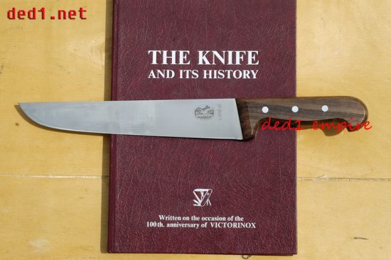 VICTORINOX - pisau sembelih/daging 26cm (STOK LAMA)