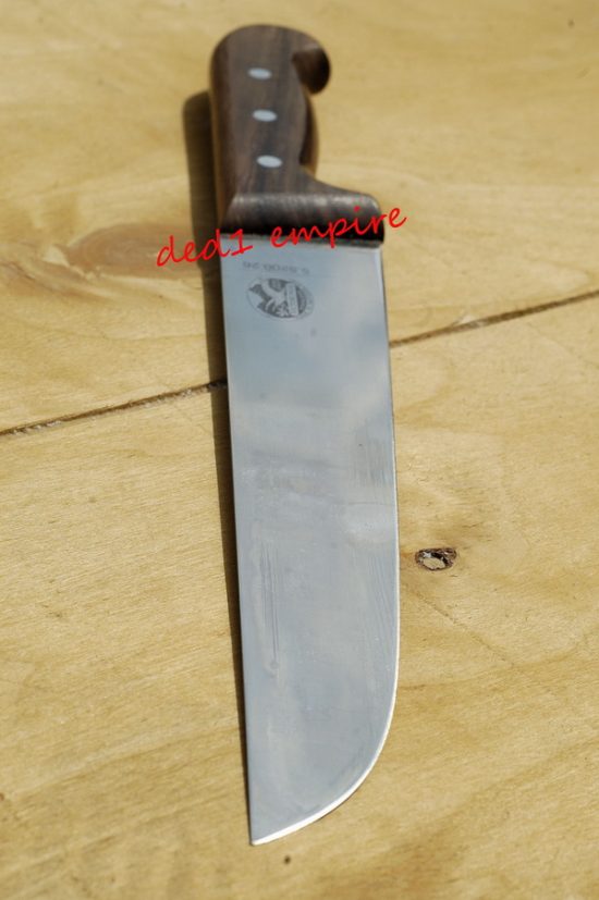 VICTORINOX - pisau sembelih/daging 26cm (STOK LAMA)