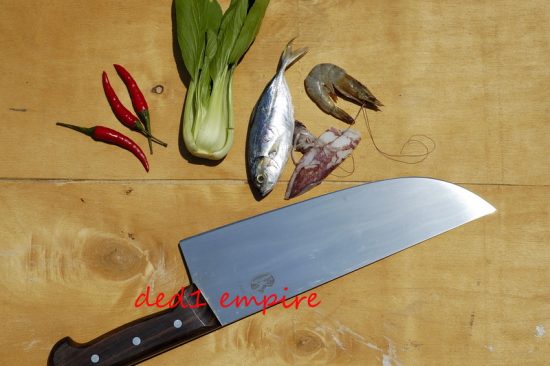 VICTORINOX - pisau daging "Itali" CAP PAYUNG (VERSI LAMA)