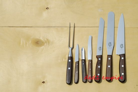 VICTORINOX - set pelbagai pisau 7 jenis (STOK LAMA)