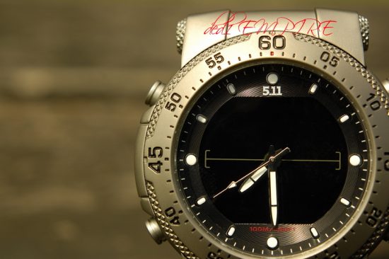 Jam tangan taktikal H.R.T. Titanium 5.11