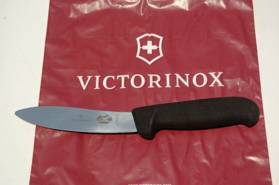 VICTORINOX - pisau lapah kulit kambing