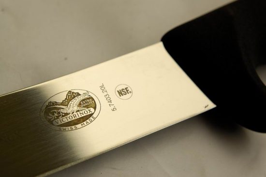 pisau daging / sembelih Victorinox (hulu unik)