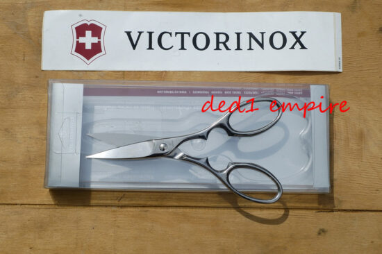 VICTORINOX - Gunting ikan/dapur TEMPA