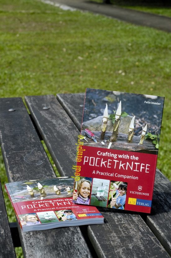  VICTORINOX - Buku koleksi "Crafting with the Pocket Knife - A practical companion"
