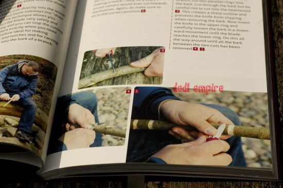  VICTORINOX - Buku koleksi "Crafting with the Pocket Knife - A practical companion"