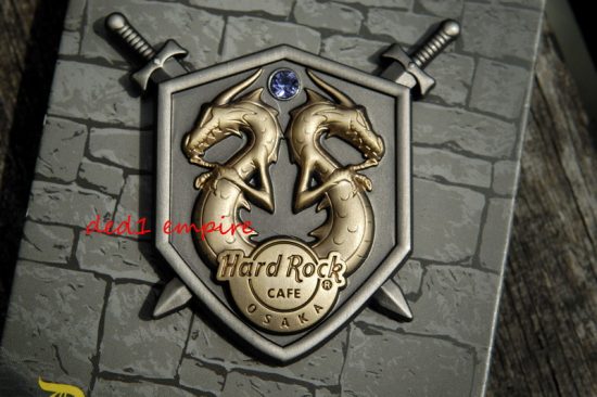 Hard Rock Cafe - pin lencana  perisai naga 2019
