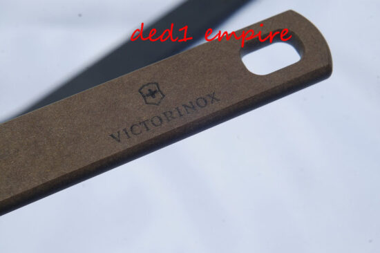 VICTORINOX x Epicurean - sudip / spatula kayu (USA)