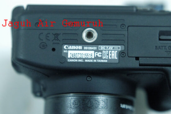 CANON - kamera DSLR EOS 700D (TERPAKAI)