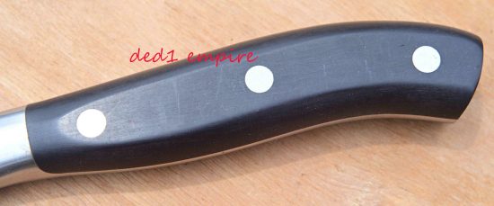 VICTORINOX – pisau tempa SANTOKU Grand Maitre (SWITZERLAND)